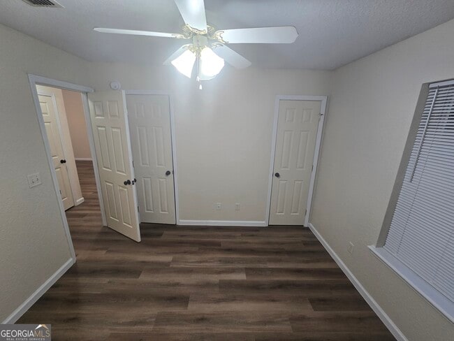 Building Photo - 401 S Ashley St