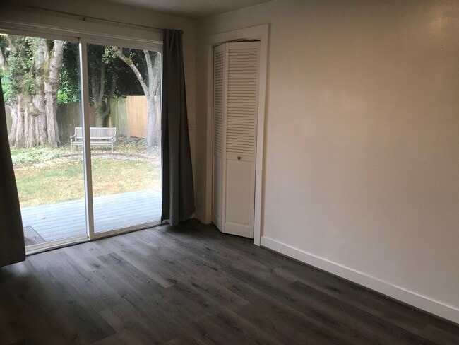 Bedroom L - 2505 NE 82nd St