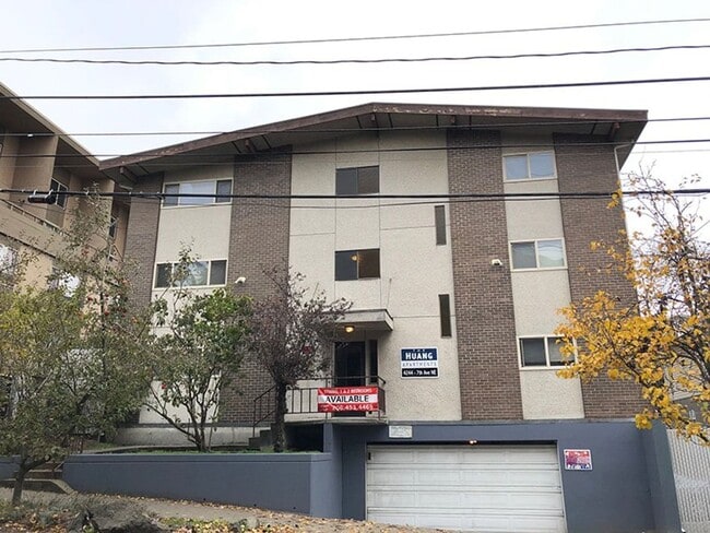 Interior Photo - 4244 NE 7th Ave
