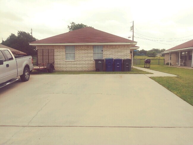 Building Photo - 804 Industrial Ave