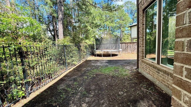 Building Photo - 27 Jonquil Pl