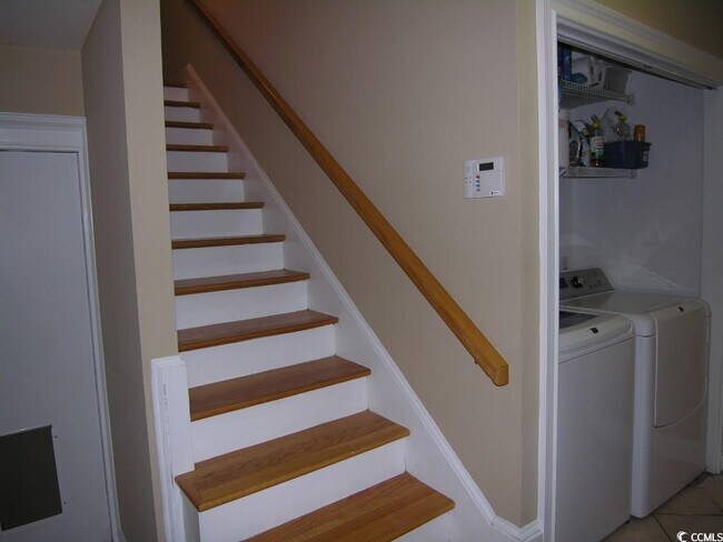 Building Photo - 44 Tillersplow Ct