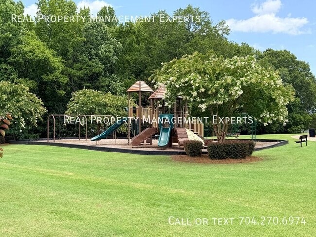 Building Photo - 9416 Scorpio Ln