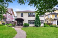 Building Photo - 969 St Clair Ave