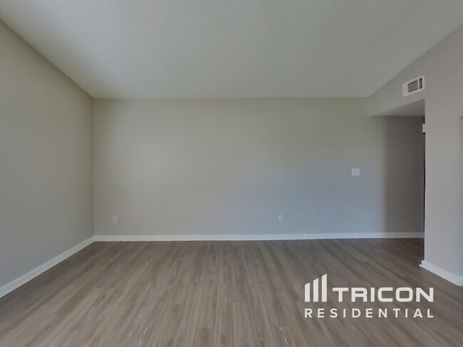 Building Photo - 2270 George Wythe Rd