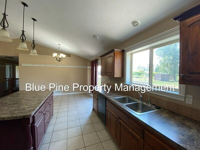 Building Photo - 3818 196 N