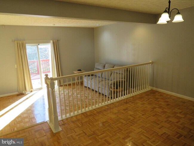 Building Photo - 993 Joshua Tree Ct