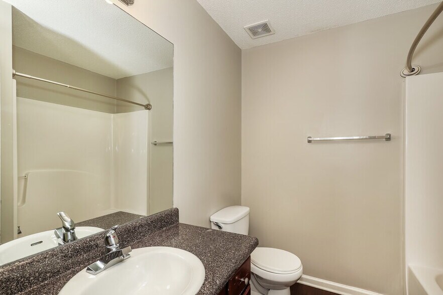 Building Photo - 150 Preserve Dr