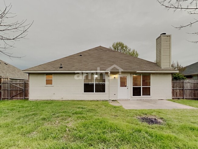 Building Photo - 2809 Mitchell Ln