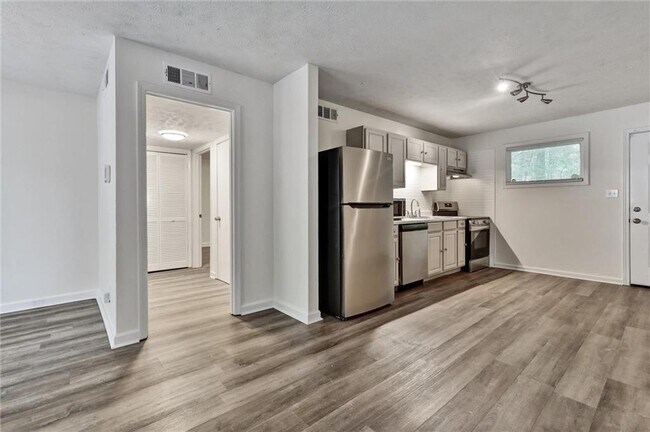 Building Photo - 4371 Springwood Terrace