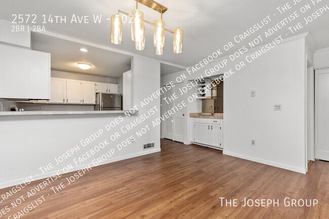 Building Photo - 2572 14th Ave W