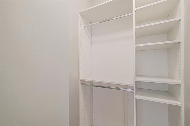 Building Photo - 5506 Langhorne Ct