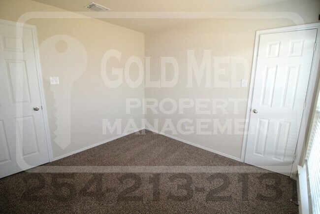 Building Photo - 306 Danielle Dr