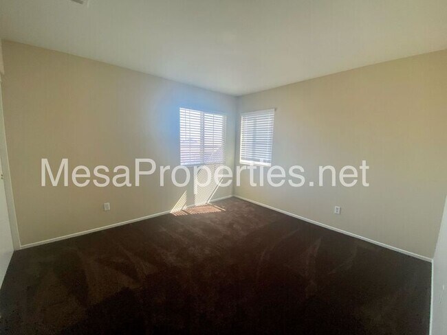 Building Photo - 13323 Somerset St