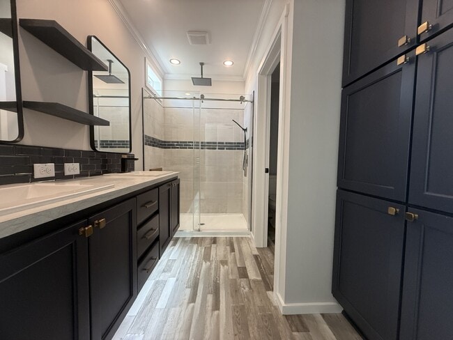 Building Photo - 5715 Camelford Dr