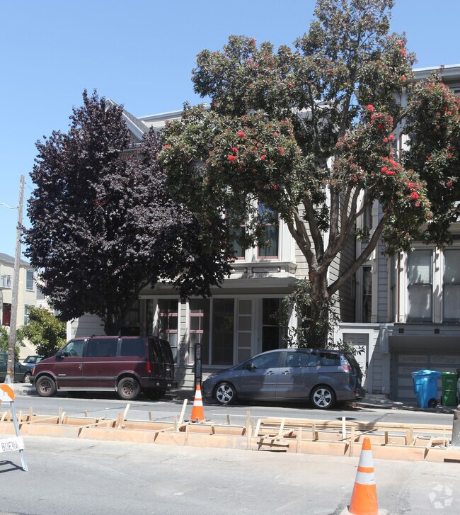 Building Photo - 1021-1023 Guerrero St