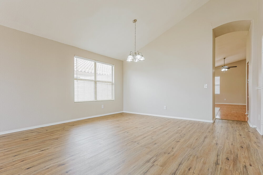 Building Photo - 9339 E Posada Ave