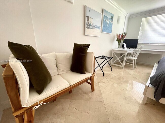 Building Photo - 177 Ocean Ln Dr