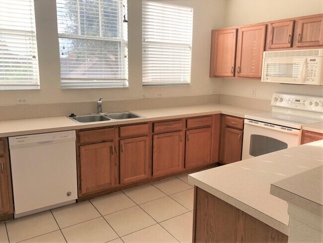 Building Photo - 810 Marina Del Ray Ln