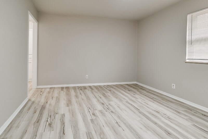 Building Photo - 1140 SW Binkley St