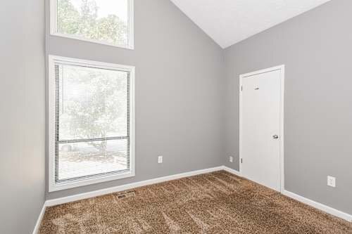 Building Photo - 6603 Valley Hill Dr
