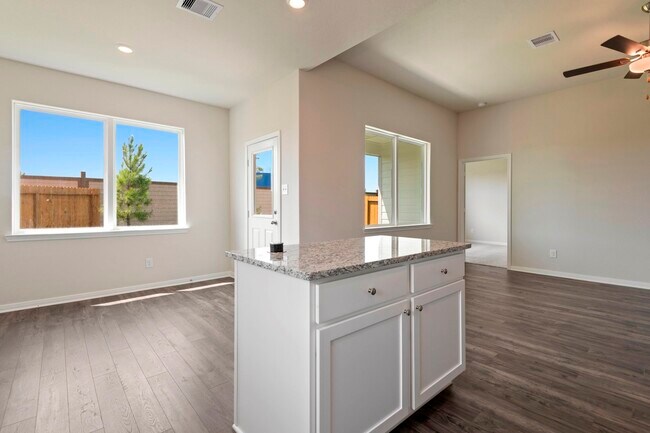 Building Photo - 10351 Red Cardinal Dr