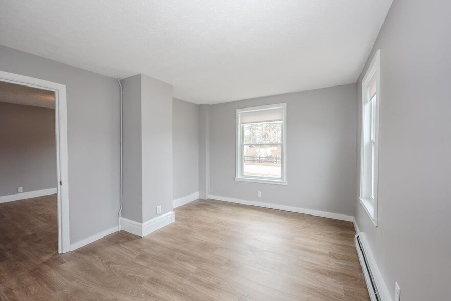 Building Photo - 2 Gamache