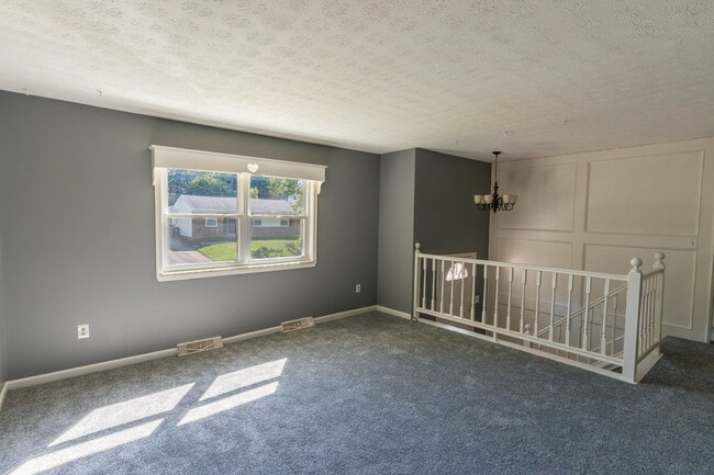 Building Photo - 3776 Feather Ln