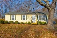 Building Photo - One Level Single Family Home in Madison He...