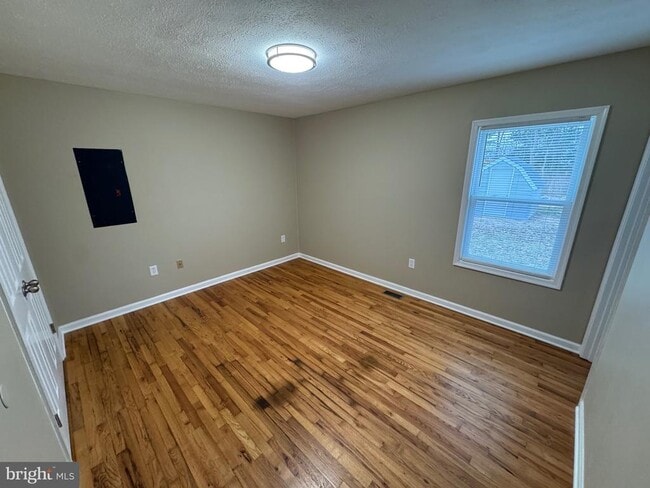 Building Photo - 125 Longstreet Ave