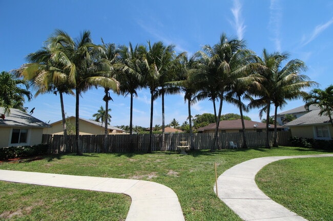 Building Photo - 12419 Westhampton Cir