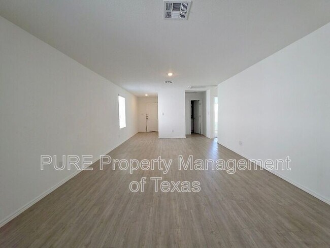 Building Photo - 256 Northern Pintail Dr