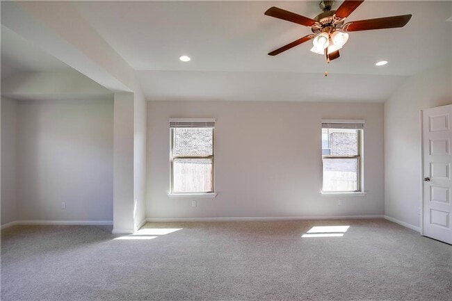 Building Photo - 2425 Choctaw Pl