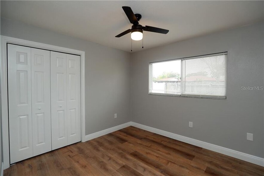 Building Photo - 1643 W Orangecrest Ave