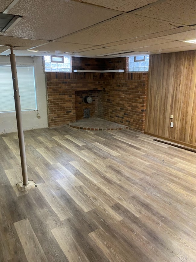 Building Photo - Great 4 bed 2 bath near UD and Dayton cent...