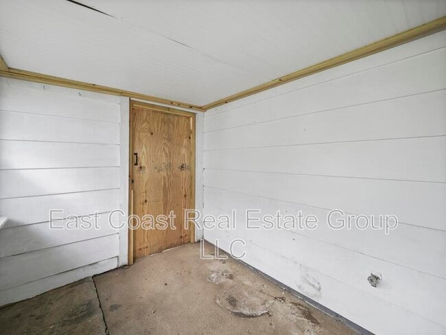 Building Photo - 528 Hack Wilson Way