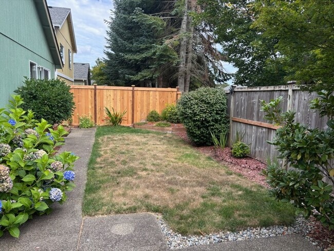Building Photo - Beautiful 2 Bedroom, 2 Bath Bridlewood Rambler with Modern Upgrades in Tumwater