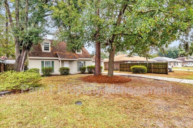 Building Photo - 10 Doe Tail Ct