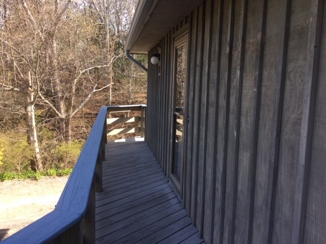 Building Photo - 2 Pine Hill Rd