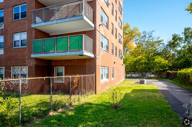 Building Photo - Sam Burt Houses