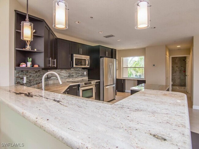 Building Photo - 6610 Huntington Lakes Cir
