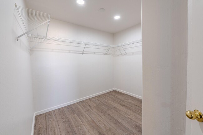 Building Photo - 9605 Weems Ave SW