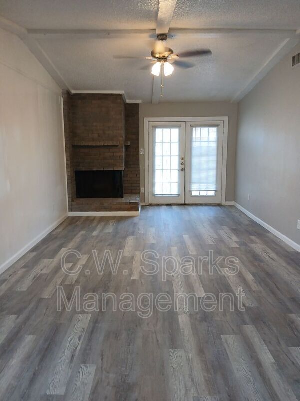 Building Photo - 7840 Mirage Valley Dr