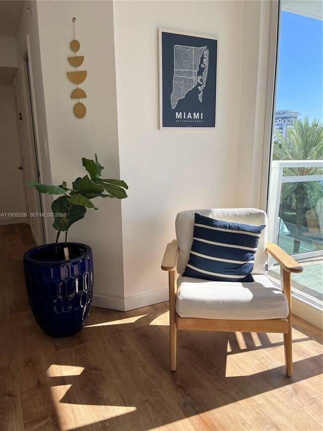 Building Photo - 6917 Collins Ave