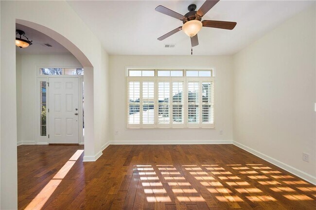 Building Photo - 4148 Baverton Dr