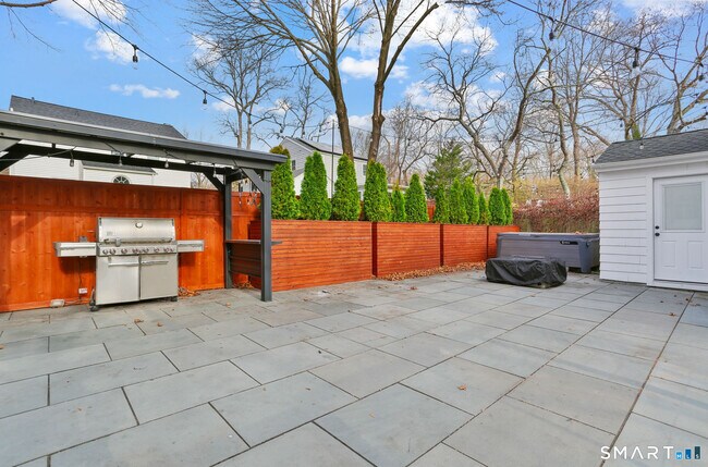 Building Photo - 86 New St