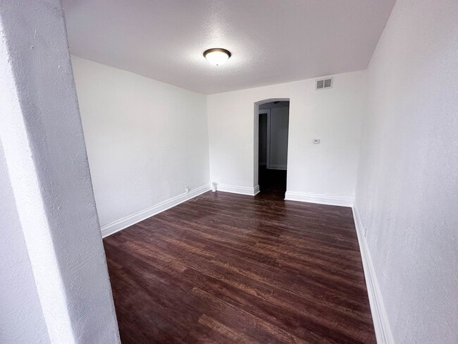 Building Photo - 1416/1418 N 2nd Duplex
