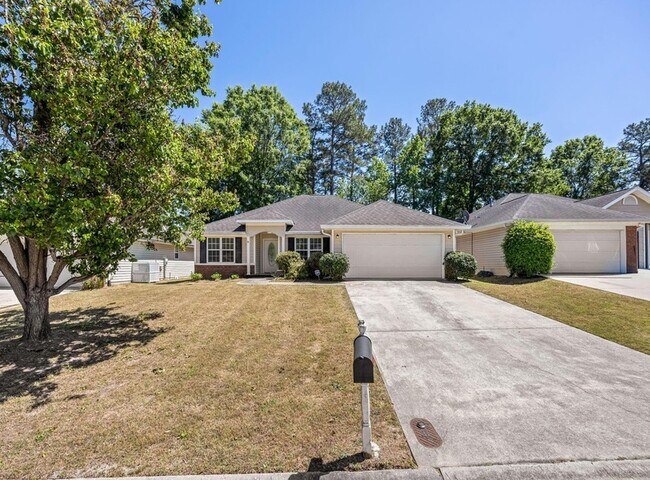 Building Photo - 2056 Sylvan Lake Dr