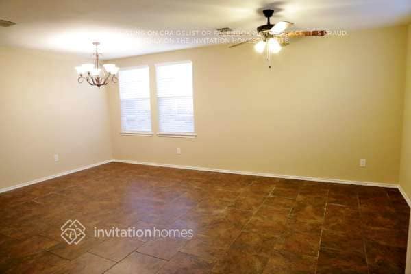 Building Photo - 809 Cathy Dr