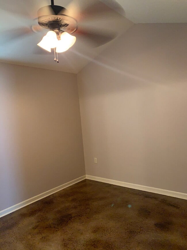 Building Photo - 426 Wildwood Point